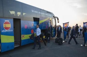 The Spain squad arrive for Euro 2016