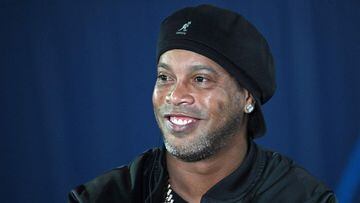 Ronaldinho se la vuelve a jugar al Bar&ccedil;a.