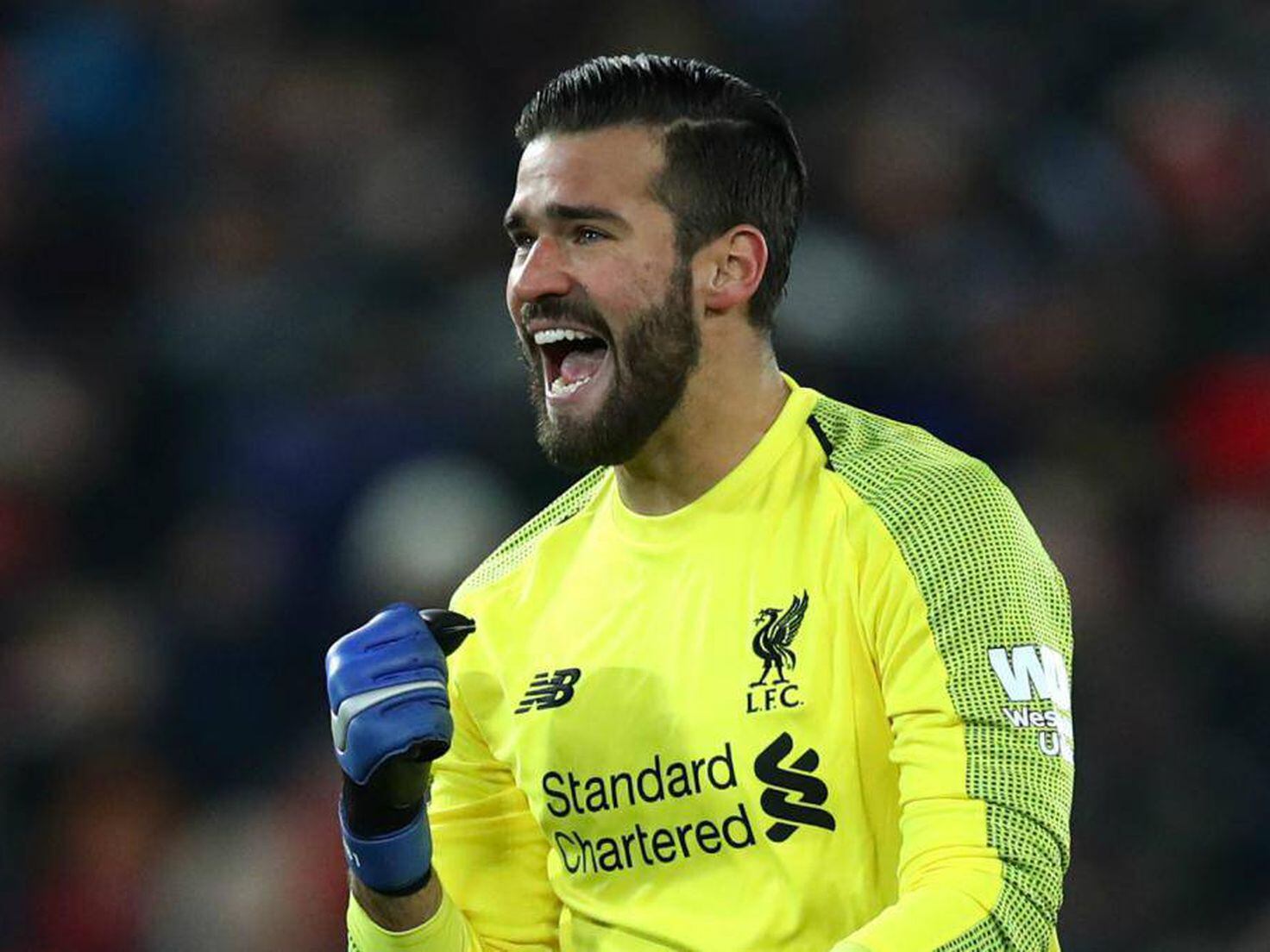 Com a Copa América, Alisson recebe o terceiro prêmio de melhor