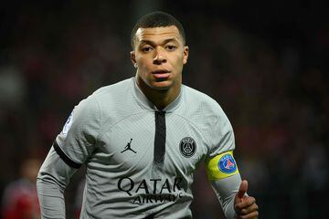 Kylian Mbappé during the match between Brest and PSG.