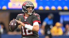 Tampa Bay Bucs quarterback Tom Brady visits the place he called home for 20 years, with a chance break the all time yardage record in New England on Sunday.