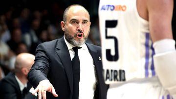 BOLOGNA, ITALY - MARCH 24: Chus Mateo, Head Coach of Real Madrid during the 2022-23 Turkish Airlines EuroLeague Regular Season Round 30 game between Virtus Segafredo Bologna and Real Madrid at Virtus Segafredo Arena on March 24, 2023 in Bologna, Italy. (Photo by Luca Sgamellotti/Euroleague Basketball via Getty Images)