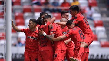 <br><br>

Valver Huerta celebra su gol 2-0 de Toluca durante el partido Toluca vs Puebla, correspondiente a la jornada 12 del Torneo Clausura Grita Mexico C22 de la Liga BBVA MX, en el Estadio Nemesio Diez , el 03 de Abril de 2022.