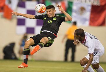 Oribe Peralta - Copa Oro 2015, Costa Rica - México: México clasificó a semifinales de Copa Oro tras un penali inexistente de Roderick Miller sobre Oribe Peralta, Guardado ejecutó y puso el 1-0 al minuto 120.