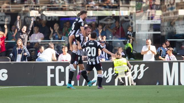 Cartagena contra sporting gijón