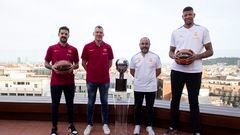Nicolás Laprovittola, Sarunas Jasikevicius, Chus Mateo y Edy Tavares, ayer en la presentación de la final de la Liga Endesa en el Espacio Punt de Vistes, en Barcelona.