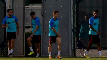 Marc Casadó, en el entrenamiento de este viernes del Barça.
