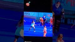 ¡De espalda al arco! El genial gol de Manu Urroz para Chile
