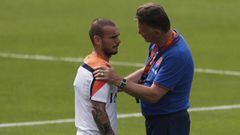Wesley Sneijder y Louis Van Gaal durante su etapa juntos en la selecci&oacute;n holandesa.