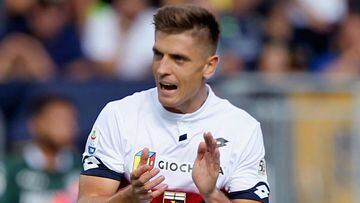 Boniek tells goalscoring machine Piatek to stay at Genoa