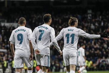 Junto a Bale y Cristiano, Benzema formó uno de los ataques más letales del fútbol moderno. El Madrid se gastó más de 220 millones de euros para juntarlos, pero la inversión mereció la pena. Entre los tres marcaron 442 goles en sus 293 encuentros, con un p