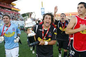 Fueron seis los títulos ganados por Sanhueza en Colo Colo. Además, fue finalista de la Copa Sudamericana en 2006.