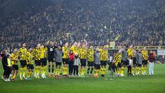 18 March 2023, North Rhine-Westphalia, Dortmund: Soccer: Bundesliga, Borussia Dortmund - 1. FC Köln, Matchday 25, Signal Iduna Park. Dortmund's players cheer after the victory. Photo: Bernd Thissen/dpa - IMPORTANT NOTE: In accordance with the requirements of the DFL Deutsche Fußball Liga and the DFB Deutscher Fußball-Bund, it is prohibited to use or have used photographs taken in the stadium and/or of the match in the form of sequence pictures and/or video-like photo series. (Photo by Bernd Thissen/picture alliance via Getty Images)
