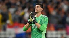 PARIS, FRANCE - MAY 28: Thibaut Courtois of Real Madrid reacts during the UEFA Champions League final match between Liverpool FC and Real Madrid at Stade de France on May 28, 2022 in Paris, France. (Photo by Shaun Botterill/Getty Images)