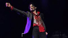 Imagen de Michael Jackson durante un concierto.