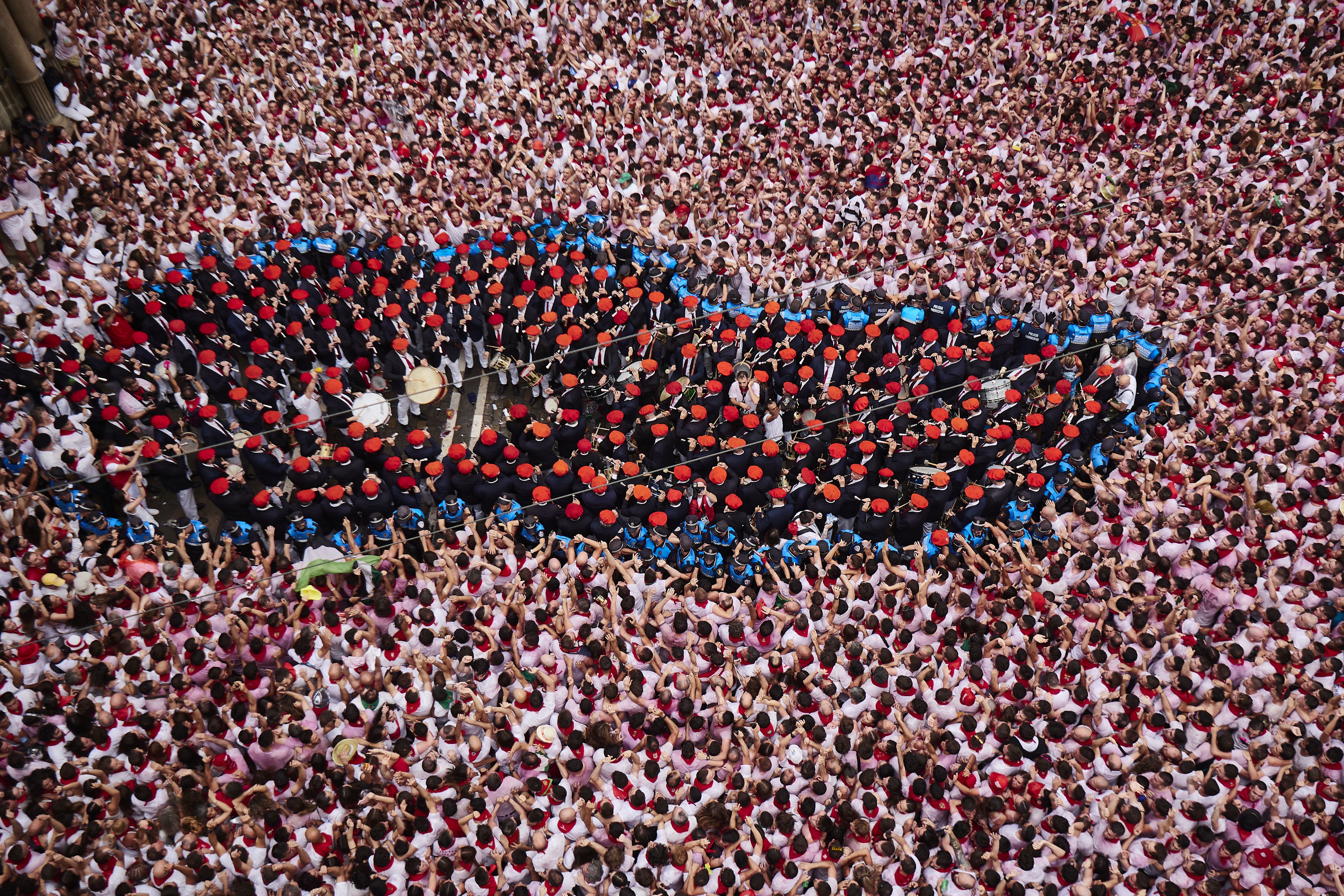 ¿Cuál es el origen de la canción ‘Uno de enero’ y qué tiene que ver la Escalera de San Fermín?