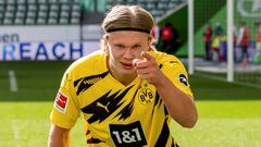 WOLSBURG, GERMANY - APRIL 24: Erling Haaland of Borussia Dortmund celebrates scoring his winning goal to the 0:2 during the Bundesliga match between VfL Wolfsburg and Borussia Dortmund at the Volkswagen Arena on April 24, 2021 in Wolfsburg, Germany. (Phot