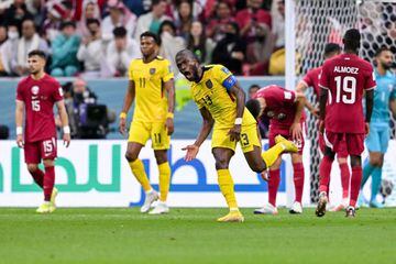 Enner Valencia de Ecuador celebrando su segundo gol para Ecuador, durante el partido del Grupo A de la Copa Mundial de la FIFA Qatar 2022 entre Qatar y Ecuador en el Estadio Al Bayt.