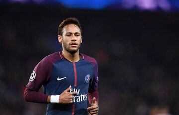 Paris Saint-Germain's Brazilian forward Neymar reacts during the UEFA Champions League Group B football match between Paris Saint-Germain (PSG) and Anderlecht