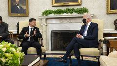 El presidente de Estados Unidos, Joe Biden, y su homólogo ucraniano, Volodímir Zelenski