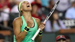 La rusa Elena Vesnina celebra su victoria ante la estadounidense Venus Williams en el partido de cuartos de final del Indian Wells.
