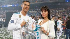 Cristiano Ronaldo y Georgina Rodr&iacute;guez durante la celebraci&oacute;n de la 13&ordf; Champions League del Real Madrid en el Santiago Bernab&eacute;u.