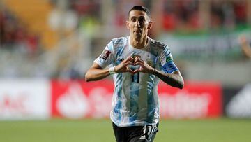 Argentina&#039;s Angel Di Maria celebrates after scoring against Chile during their South American qualification football match for the FIFA World Cup Qatar 2022 at Zorros del Desierto Stadium in Calama, Chile on January 27, 2022. (Photo by Javier Torres 