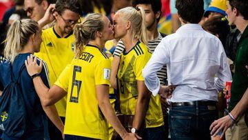 Eriksson y Harder en el famoso beso del Mundial.