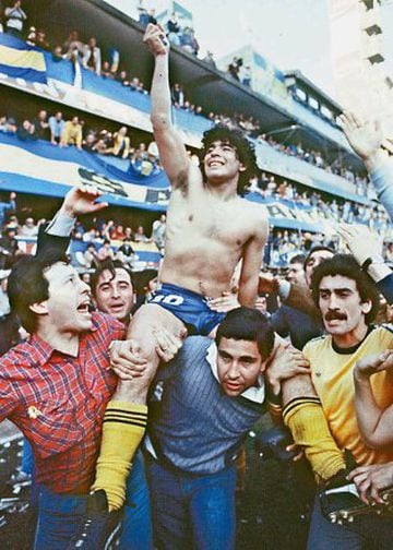 Maradona had two spells at Boca Juniors: from 1981 to 1982 and from 1995 to 1997, the year of his retirement.