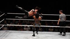 Jinder Mahal pierde su t&iacute;tulo de SmackDown ante AJ Styles.