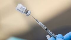 A US Court of Appeals judge has put a temporary injunction on New York City vaccine mandate for school employees just days before it was set to take effect.