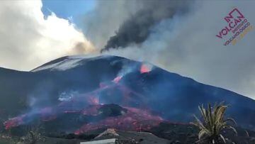Cumbre Vieja eruption sends lava streaming from collapsed cone