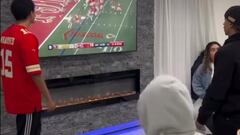 Aficionado de los 49ers destroza televisión por la frustración de perder el Super Bowl