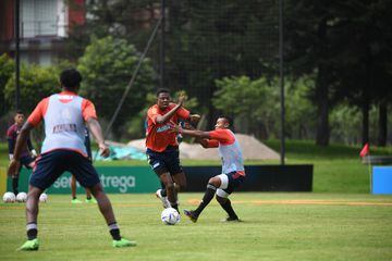 La Selección Colombia Sub 20 realizó otra sesión de entrenamiento pensando en el primero de dos amistosos ante Ecuador en Bogotá.
