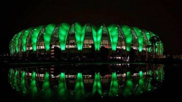 Estadios y monumentos del mundo se iluminan por el Chapecoense