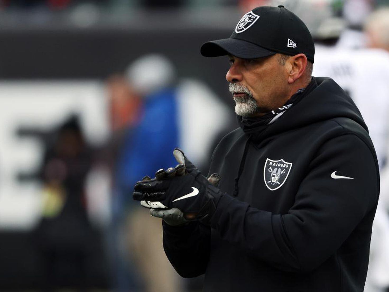 Carr hopes Bisaccia lands permanent Raiders job after playoff elimination -  AS USA