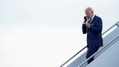 President Joe Biden disembarks from Air Force One at Delaware Air National Guard Base .