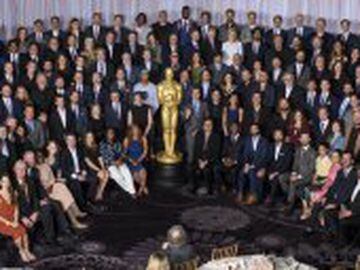 La foto de familia tras el almuerzo previo a los Premios Oscar