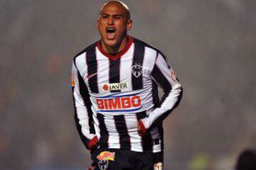 25. Humberto Suazo está en la lista gracias a su paso al Monterrey. 4.460.000 de euros.