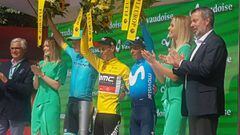 Nairo Quintana en el podio de la Vuelta a Suiza