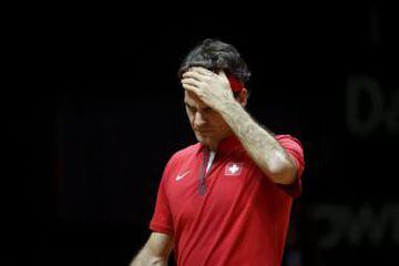 Roger Federer cayó fácil ante Gael Monfils por 6-1, 6-4 y 6-3 en el segundo encuentro de la final.
