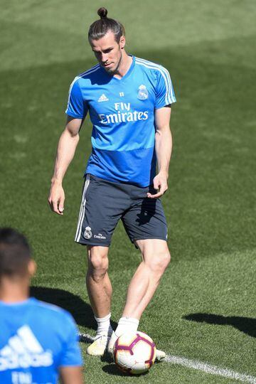 Bale training with Madrid.