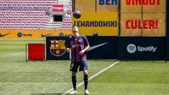 FC Barcelona's new poland striker Robert Lewandowski during his presentation ceremony at the Spotify Camp Nou Stadium in Barcelona, Spain, on August 5th, 2022.  (Photo by Xavier Bonilla/NurPhoto via Getty Images)