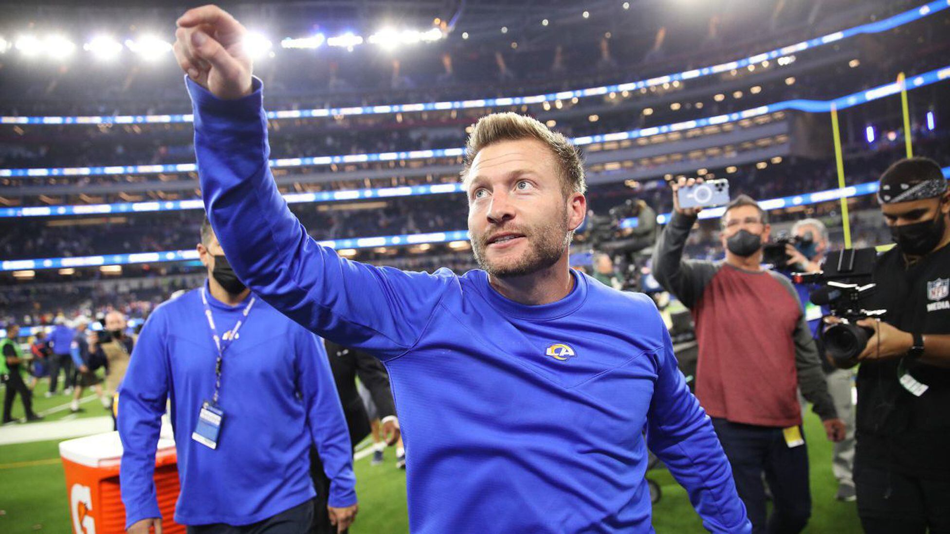 How much does Rams coach Sean Mcvay make in a year? - AS USA