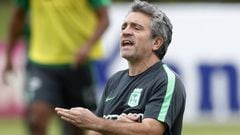 Lilo renuncia como entrenador del Atl&eacute;tico Nacional.