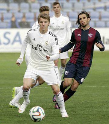 El 22 de enero de 2015 se hizo oficial su traspaso al Real Madrid Club de Fútbol, pasando a formar parte del equipo filial, el Real Madrid Castilla en Segunda División "B". Debutó oficialmente con el Real Madrid el 23 de mayo al sustituir a Cristiano Rona