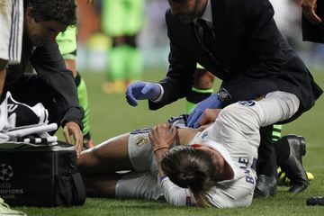 Bale finished the game against Sporting Portugal with some pain in his hip. He missed just one game.