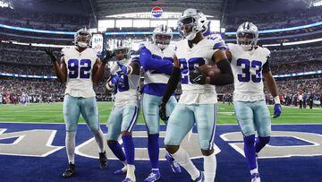 ARLINGTON, TEXAS - OCTOBER 01: Dallas Cowboys players celebrate with DaRon Bland #26 of the Dallas Cowboys after his interception during the third quarter against the New England Patriots at AT&T Stadium on October 01, 2023 in Arlington, Texas.   Richard Rodriguez/Getty Images/AFP (Photo by Richard Rodriguez / GETTY IMAGES NORTH AMERICA / Getty Images via AFP)