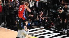Basketball player Mac McClung, of the Philadelphia 76ers, competes during the Slam Dunk Contest of the NBA All-Star week-end in Salt Lake City, Utah, February 18, 2023. (Photo by Patrick T. Fallon / AFP)