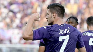 Florence (Italy), 14/08/2022.- Fiorentina's Foward Luka Jovic celebrate after scoring a goal during the Italian Serie A soccer match ACF Fiorentina vs US Cremonese at Artemio Franchi Stadium in Florence, Italy, 14 August 2022. (Italia, Florencia) EFE/EPA/CLAUDIO GIOVANNINI
